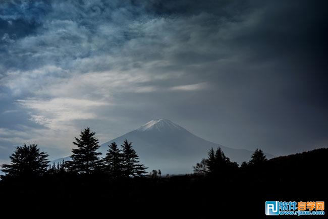 PS制作大型射击类游戏网站首页 PS教程 - 软件