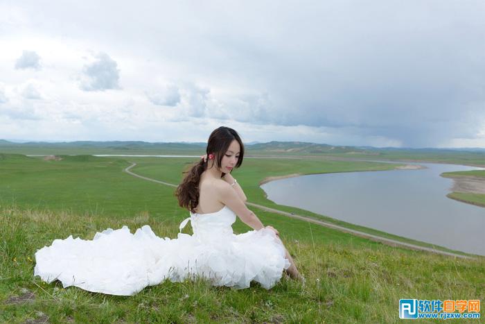 <em>Photoshop</em>给草原<em>人物图片</em>调出小清新的黄蓝色