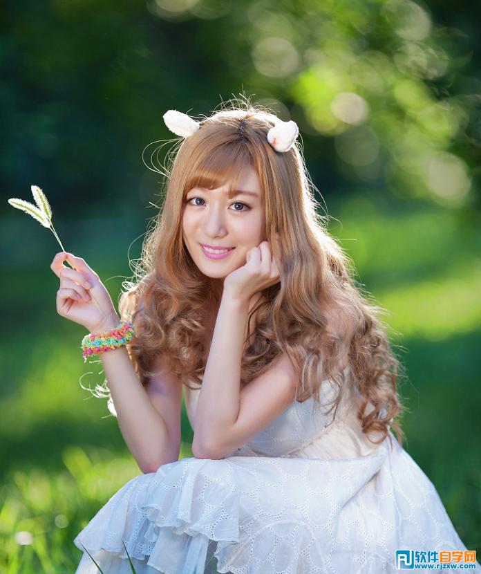 ps多个通道抠出多发丝美女人物图